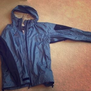 Gently used Women’s Mountain Hardware Rain Jacket
